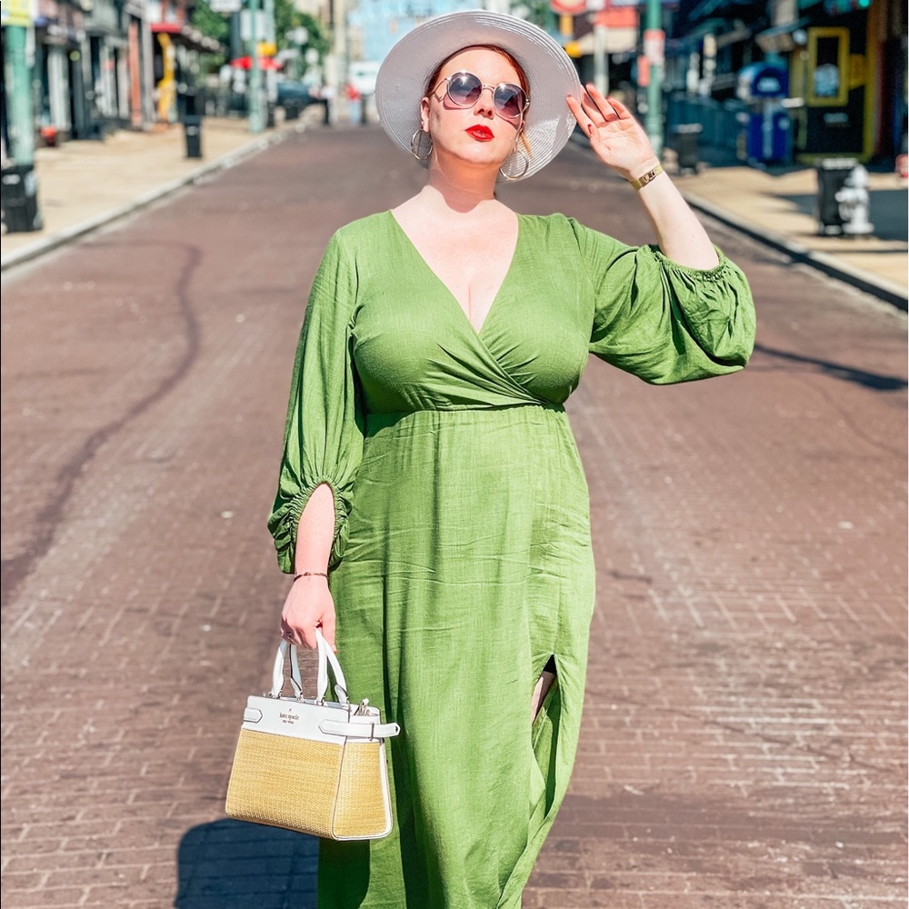 Meet your Posher, Eva